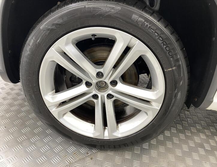 Volkswagen Tiguan 26