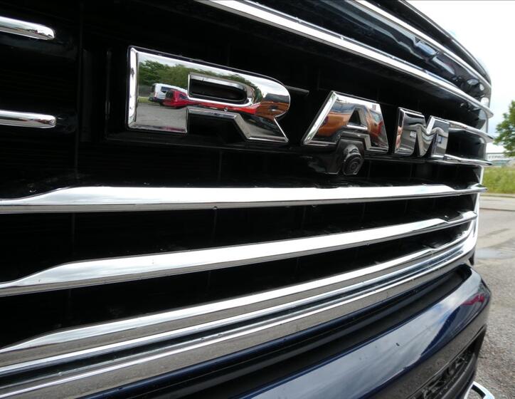 Dodge RAM 5