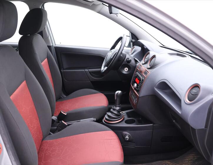 Ford Fiesta 11