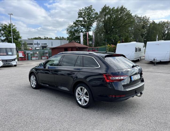 Škoda Superb 4