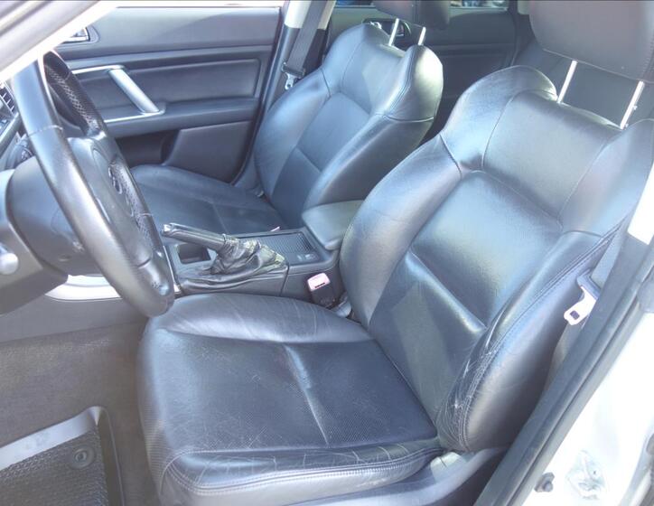 Subaru Legacy 11