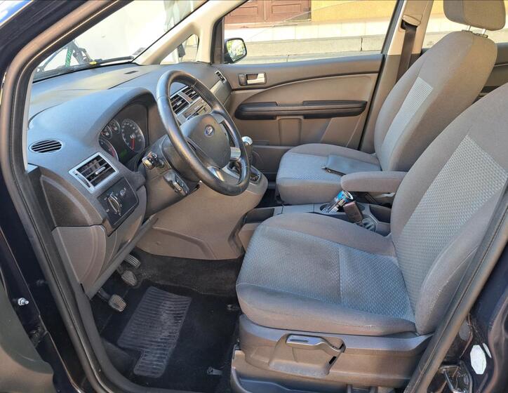 Ford C-MAX 21