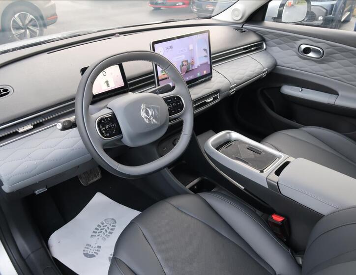 Dongfeng Box 9