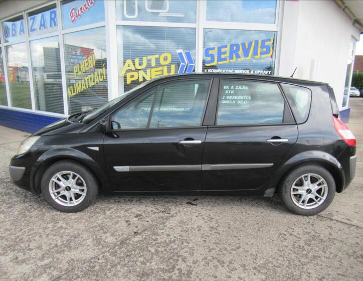 Renault Scénic 8