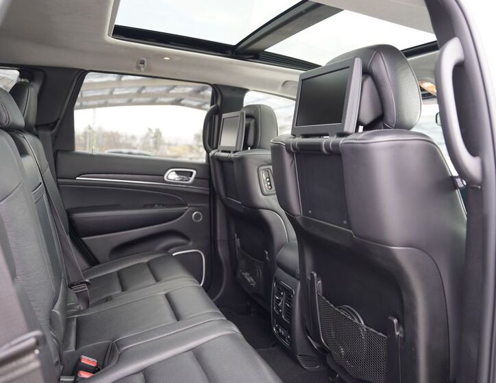 Jeep Grand Cherokee 30