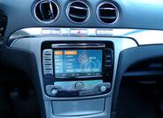 Ford S-MAX 9