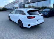 KIA Ceed 5
