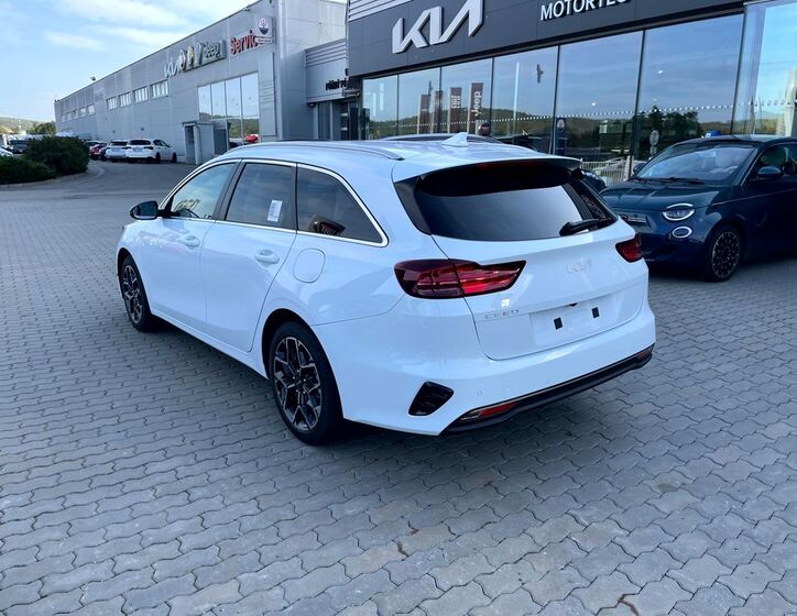 KIA Ceed 5