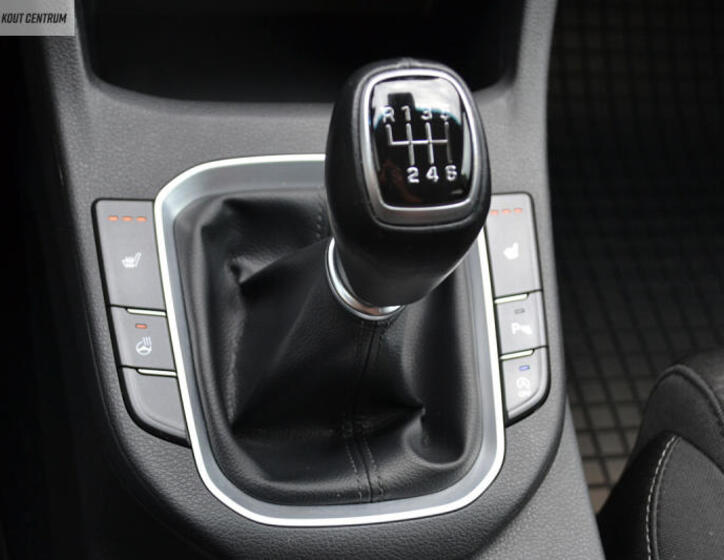Hyundai i30 23