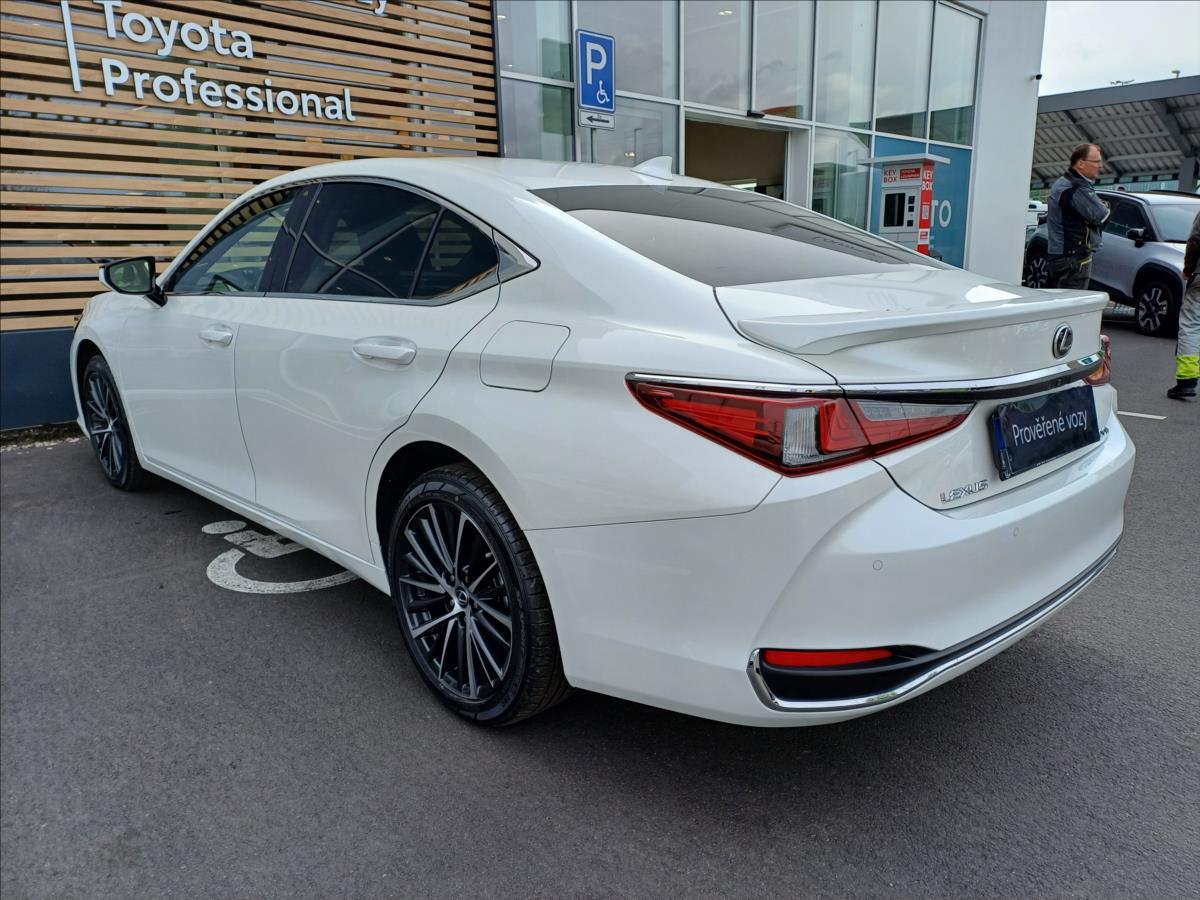 Lexus ES 300h