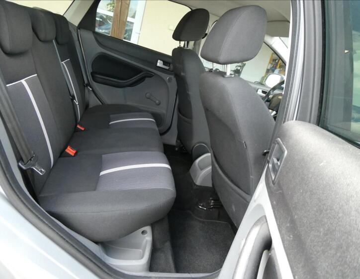 Ford Focus 23