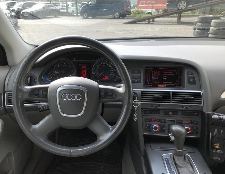 Audi A6 8
