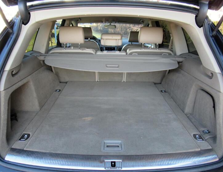 Audi Q7 23