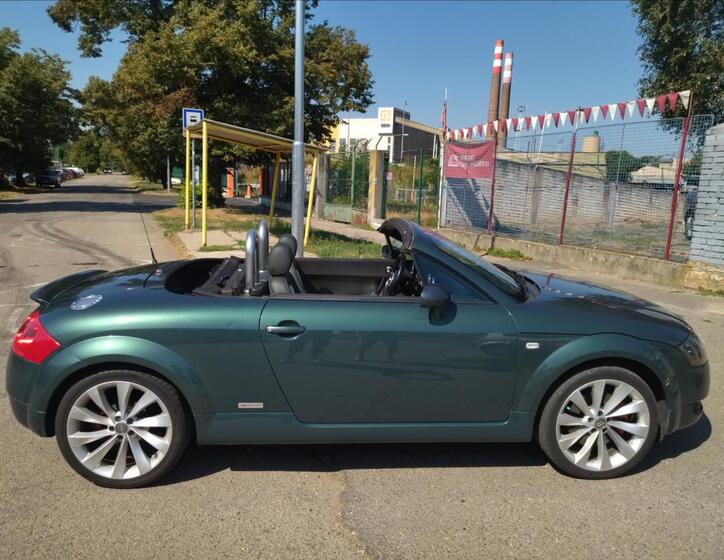 Audi TT 8