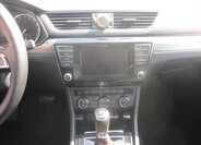 Škoda Superb 9