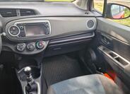Toyota Yaris 24
