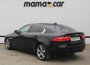 Jaguar XE 5