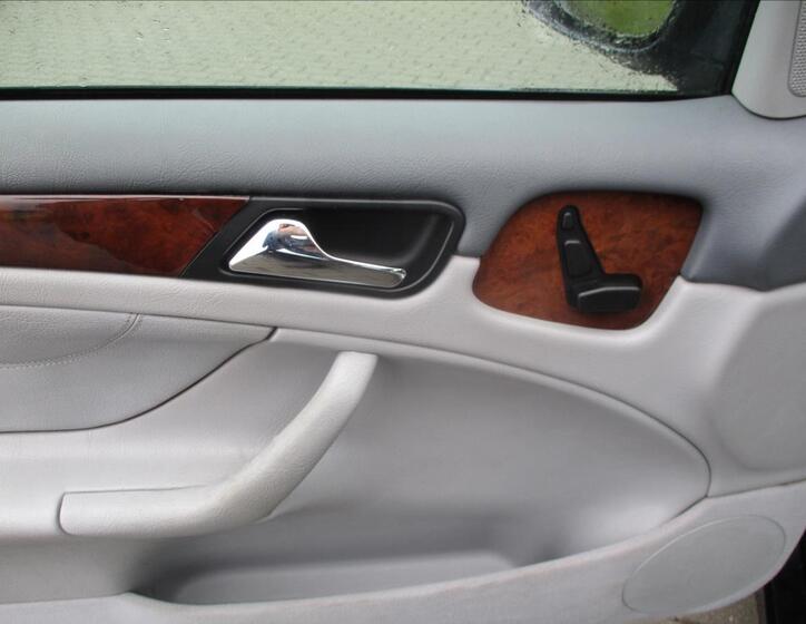 Mercedes-Benz CLK 20