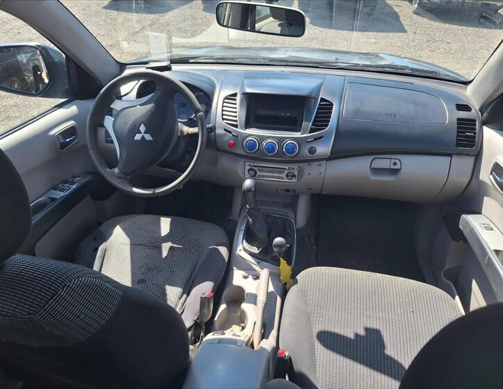 Mitsubishi L200 4