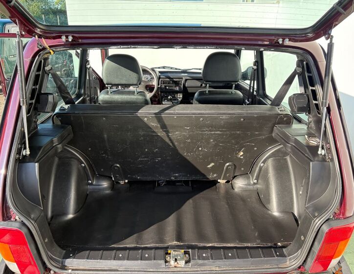 Lada Niva 11