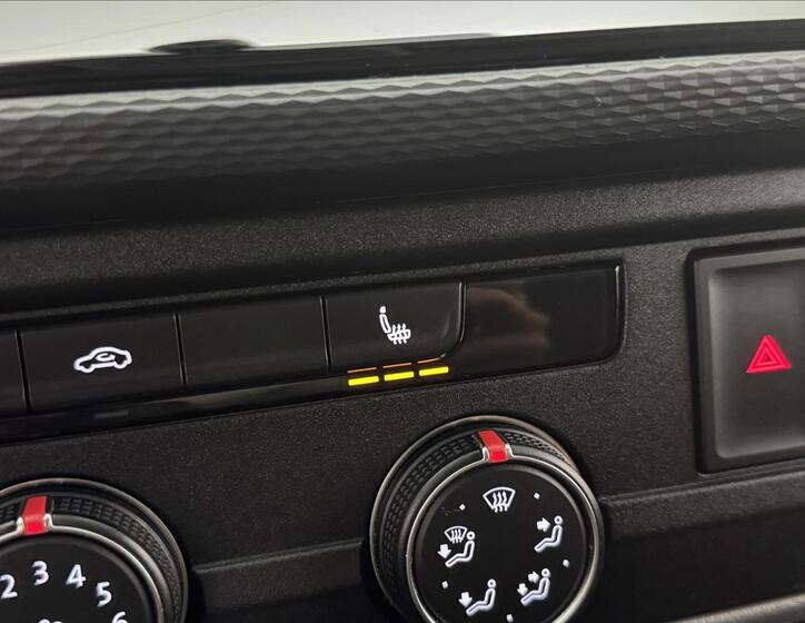 Volkswagen Transporter 22