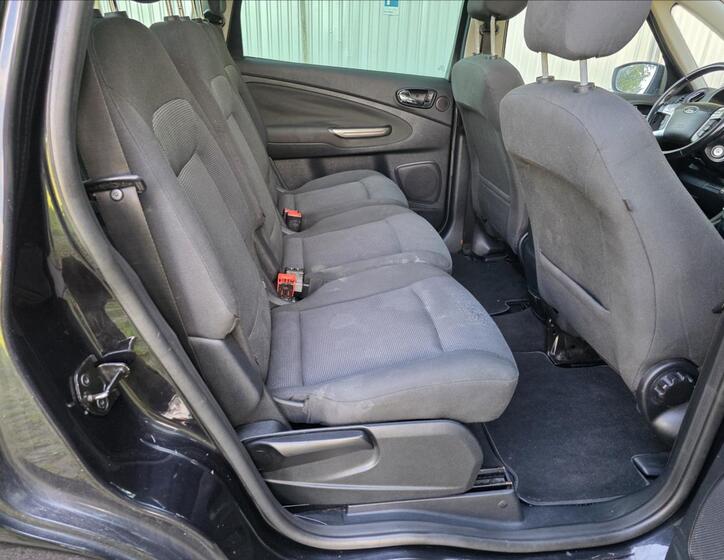 Ford S-MAX 23