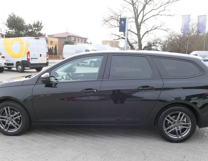 Peugeot 308 4