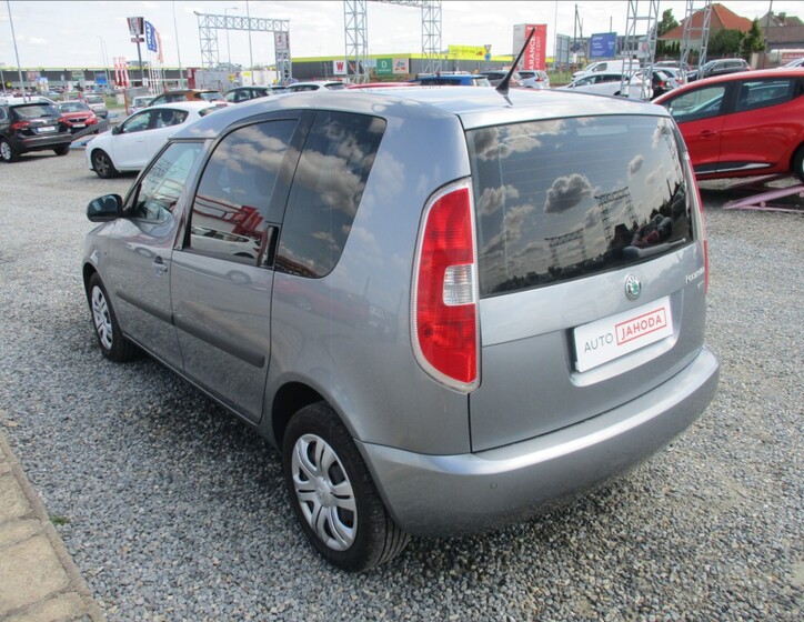 Škoda Roomster 8