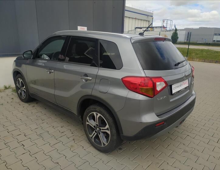 Suzuki Vitara 6