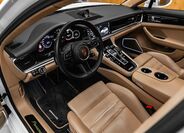 Porsche Panamera 22