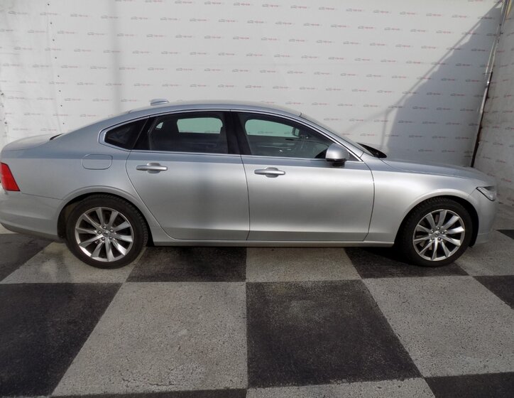 Volvo S90 5