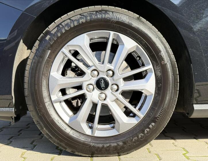 Ford Focus 9