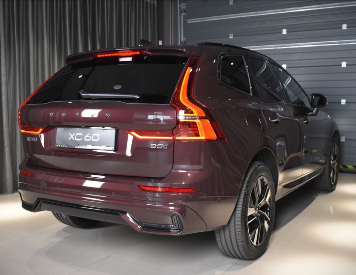 Volvo XC60 4