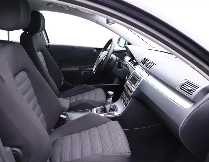 Volkswagen Passat 11