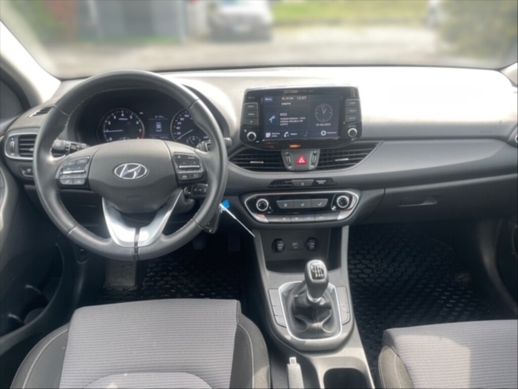 Hyundai i30 9