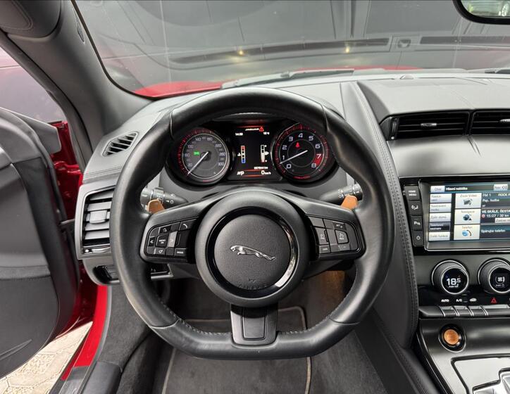 Jaguar F-Type 13