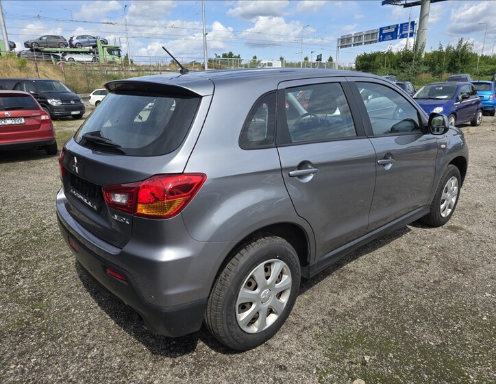 Mitsubishi ASX 5