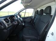 Renault Trafic 8