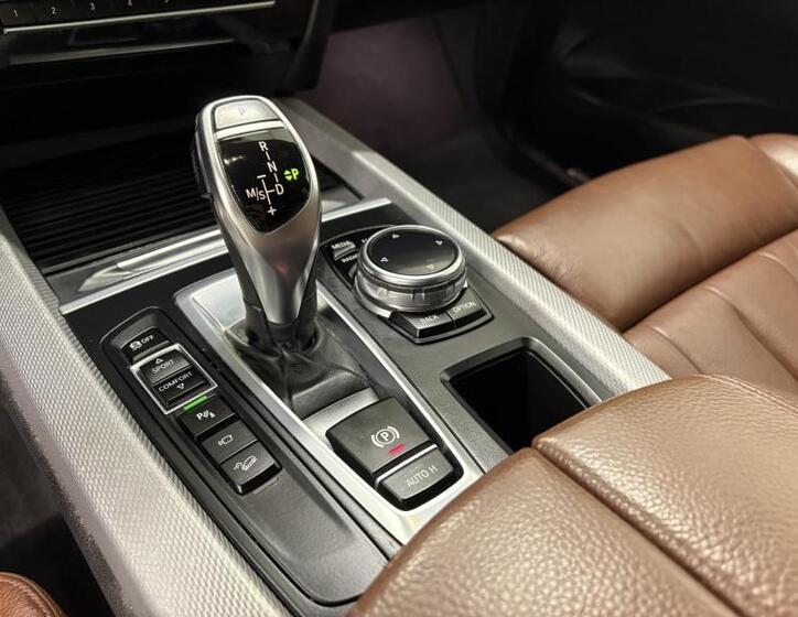 BMW X5 16