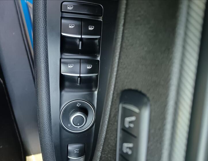 Alfa Romeo Stelvio 34