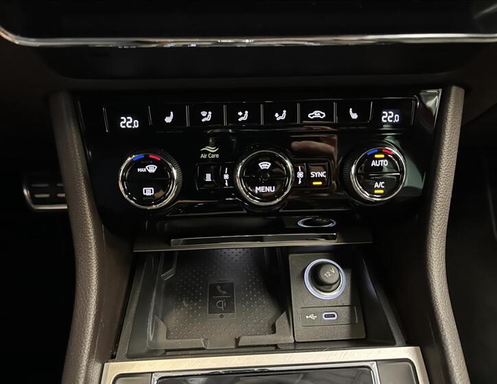 Škoda Superb 14