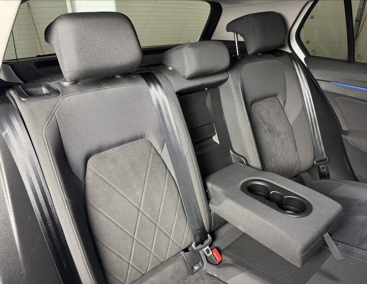 Volkswagen Golf 15