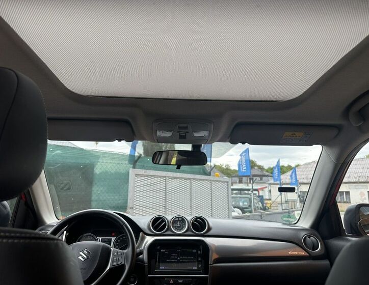 Suzuki Vitara 11