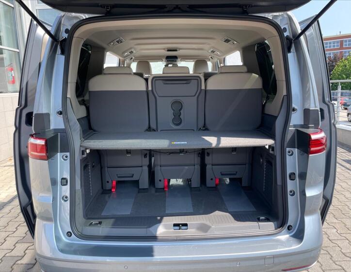 Volkswagen Multivan 23