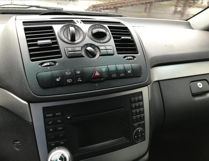 Mercedes-Benz Viano 12