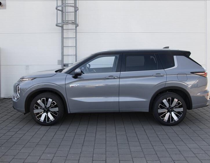 Mitsubishi Outlander 6