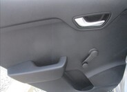 KIA Rio 10