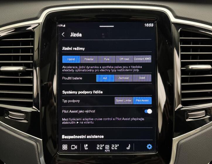 Volvo XC90 17
