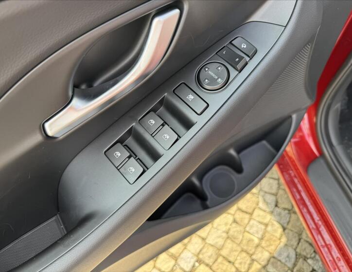 Hyundai i30 6
