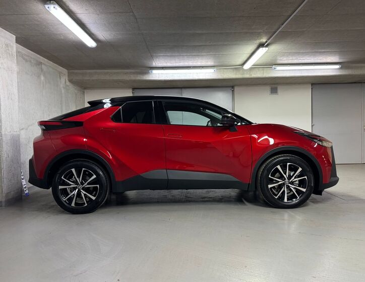 Toyota C-HR 4